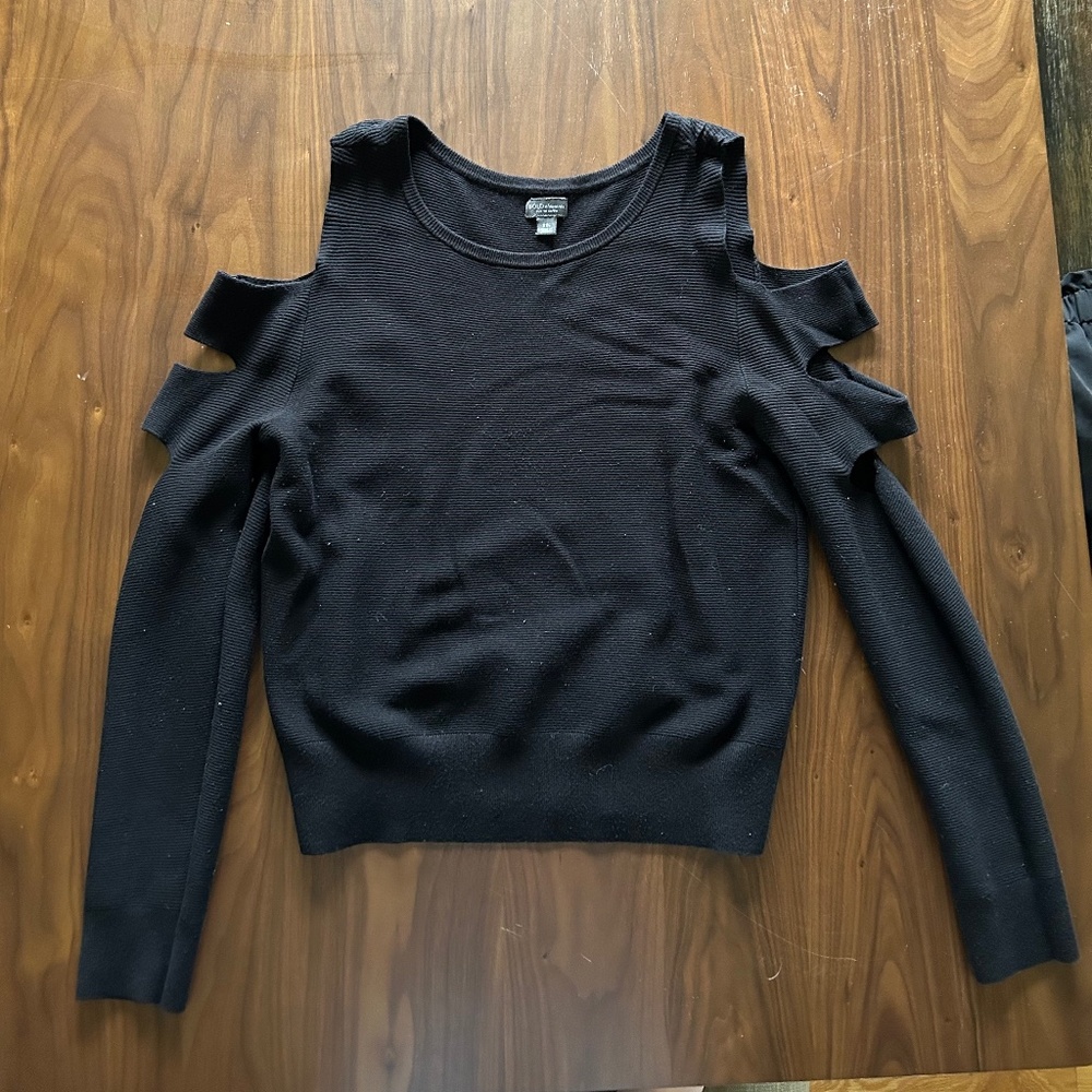 cut out sleeves sweater top